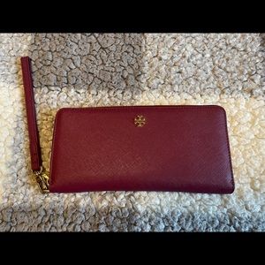 Tory Burch Emerson Zip Continental